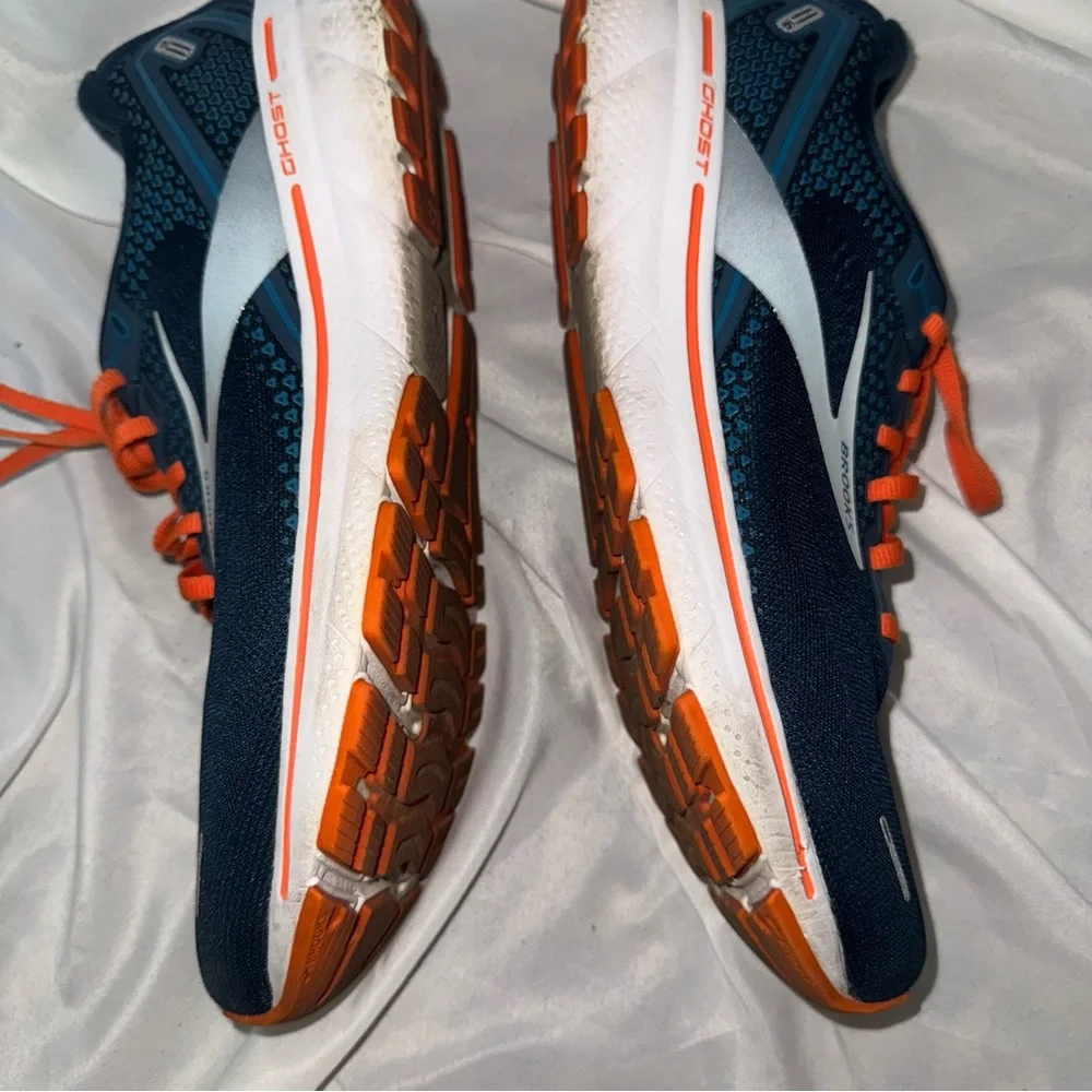 Men’s Brooks Ghost size 11 - Picture 6 of 7